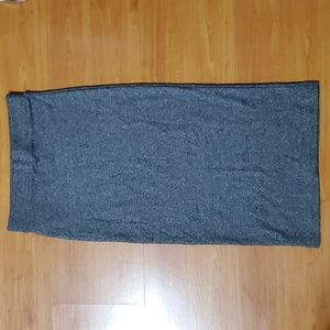 2 for $10 H&M bodycon midi skirt